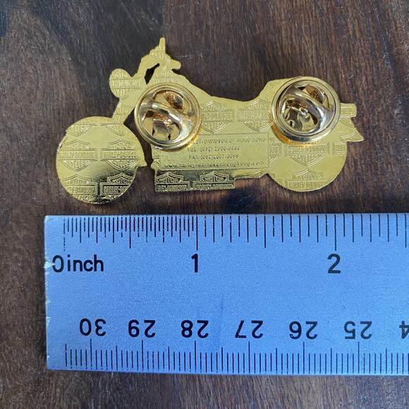 Harley Davidson Motorcycles Hong Kong Dealer Dealership Vest Pin Vintage - Picture 3 of 3